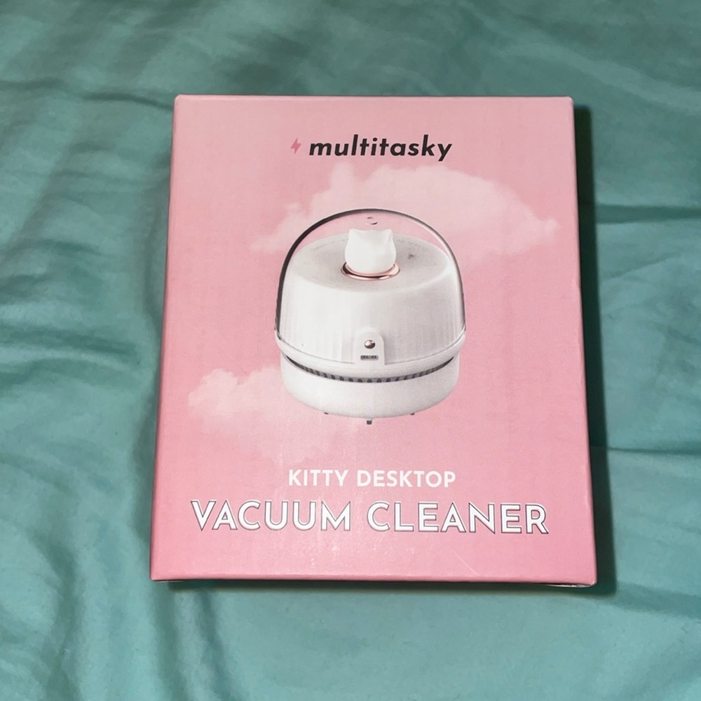 Multitasky Kitty Desktop Vaccum Cleaner